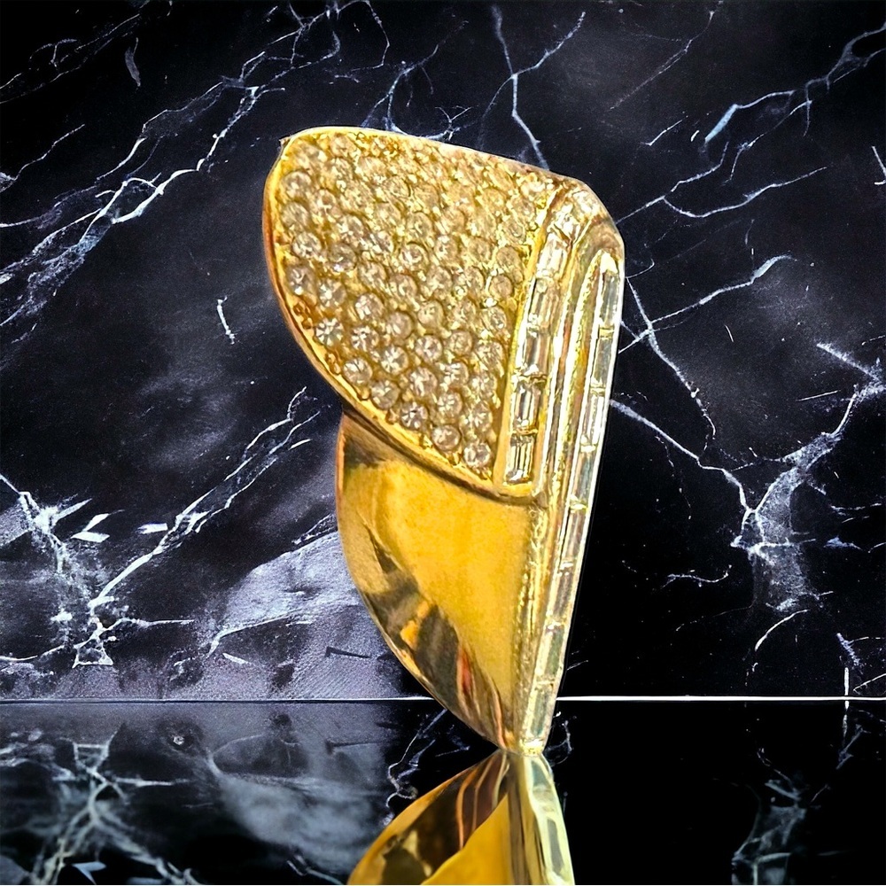 Vtg Christian Dior Gold Tone Prong Set & Baguette Clear Crystals Brooch Pin 2”